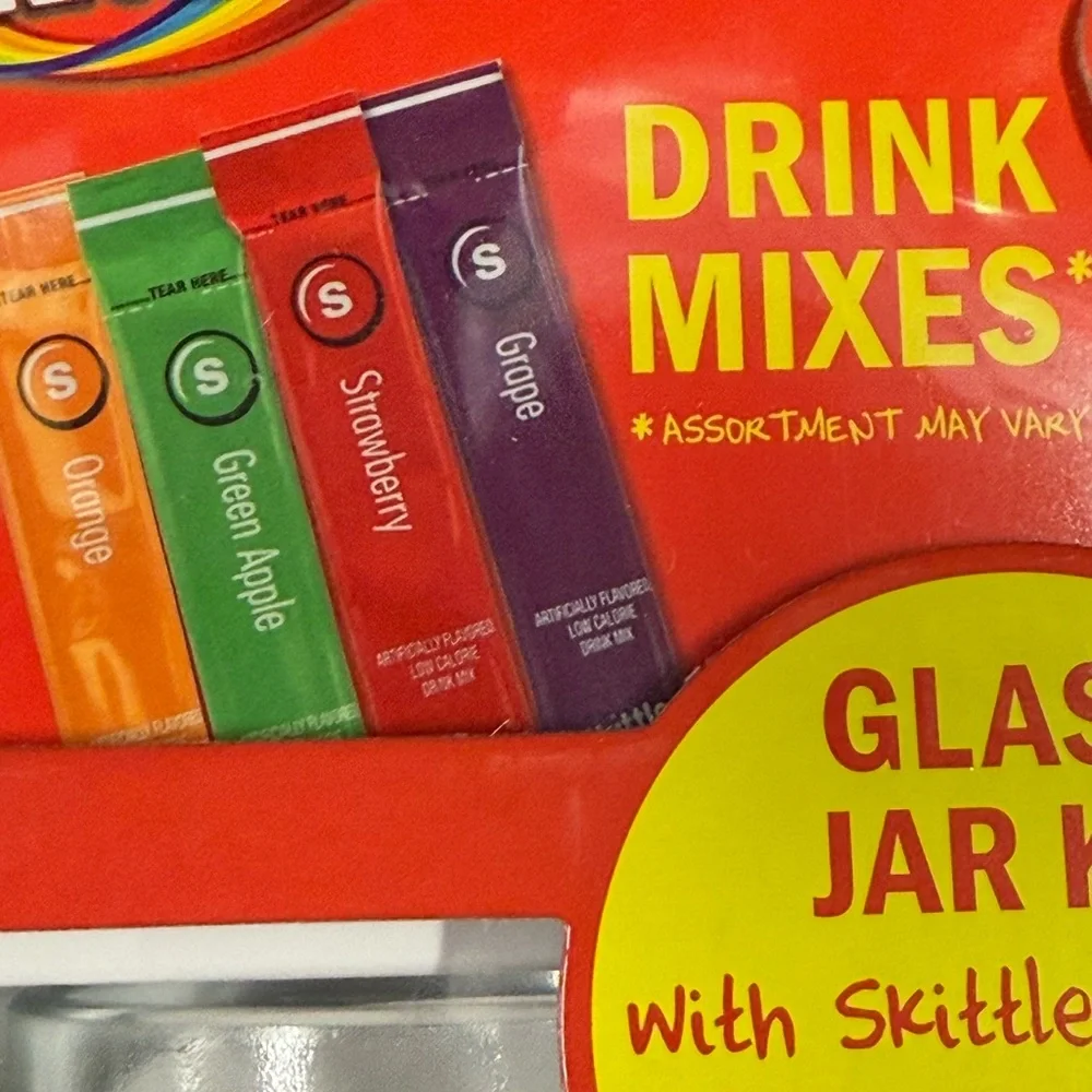 NEW!! SKITTLES GIFT BOX DRINK SET FUN DRINK MIXES GLASS JAR KIT AND CANDY STRAWS